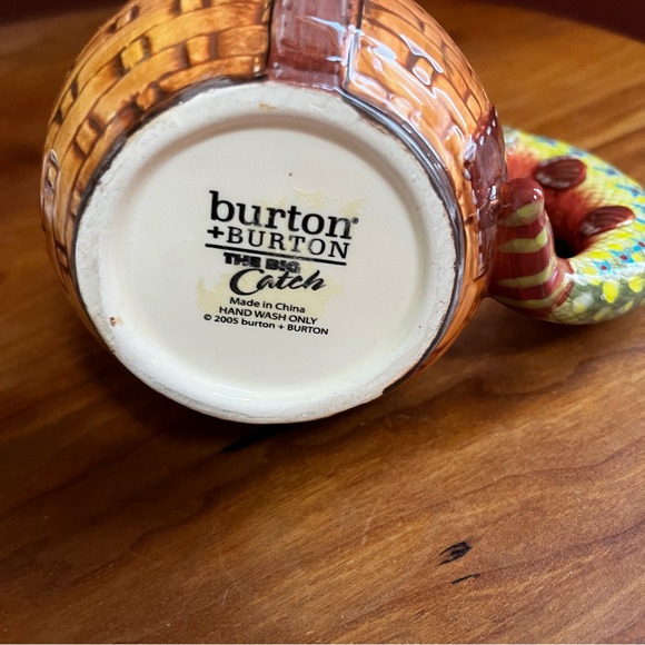 Burton & Burton The Big Catch Mug Trout Handle Fisherman’s Basket - Picture 7 of 7